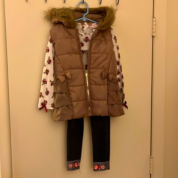 NWOT Girls’ 3 Piece Floral 6X Outfit